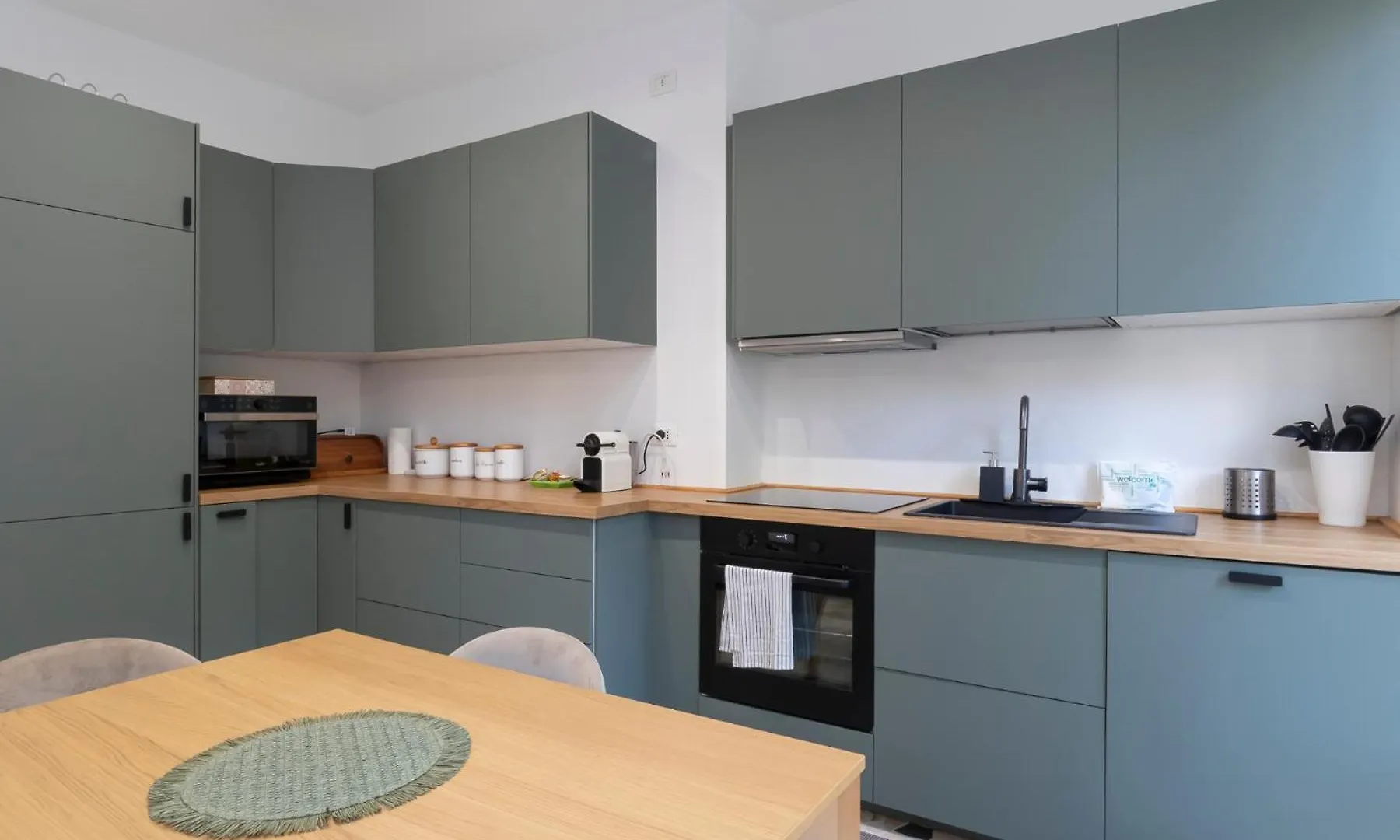Oasi Urbana A Milano: Piazza Insubria Apartment 0*, Milan Italy