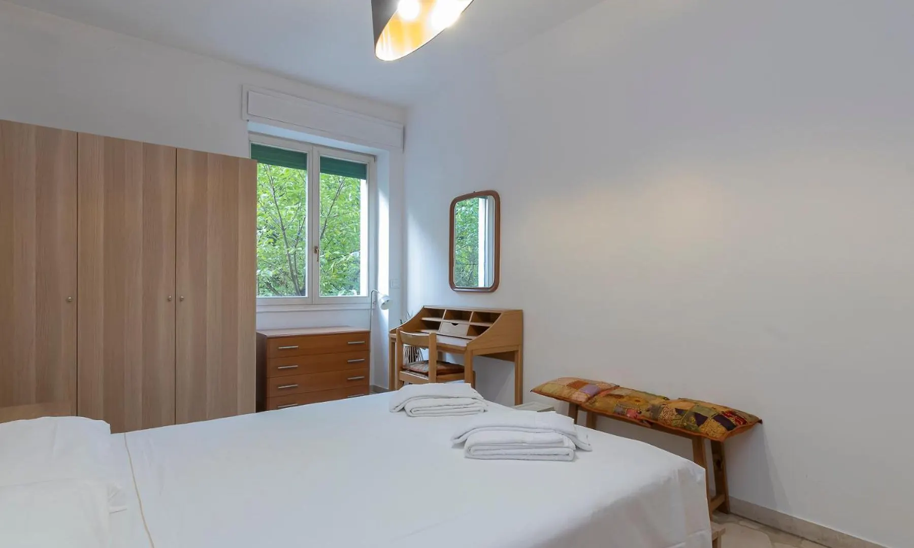 Oasi Urbana A Milano: Piazza Insubria Apartment